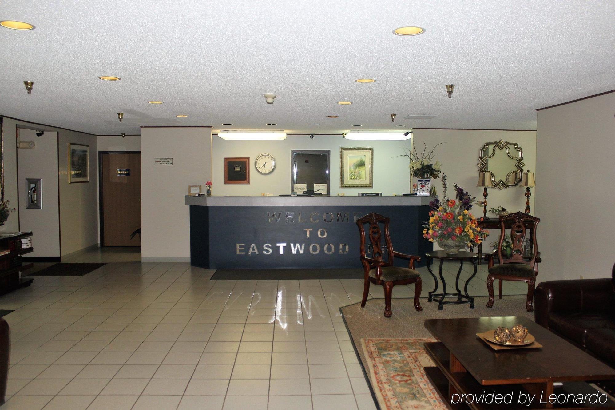 Eastwood Inn Motley Екстериор снимка